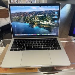 2017 MacBook Pro 13” - GREAT CONDITION! 