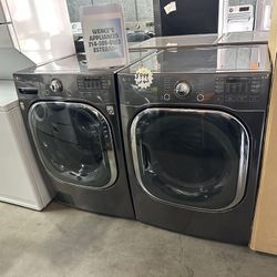 Lg Set Washer And Gas Dryer 