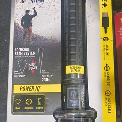 COAST 8000 Lumens LED Flashlight