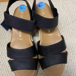 NEW Ann Klein Wedge Sandals Size 6 1/2