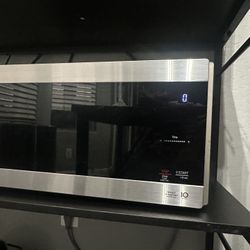 LG Microwave 