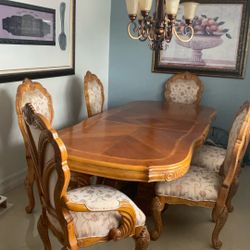 Victorian Style 6 Person Dining Room Set 