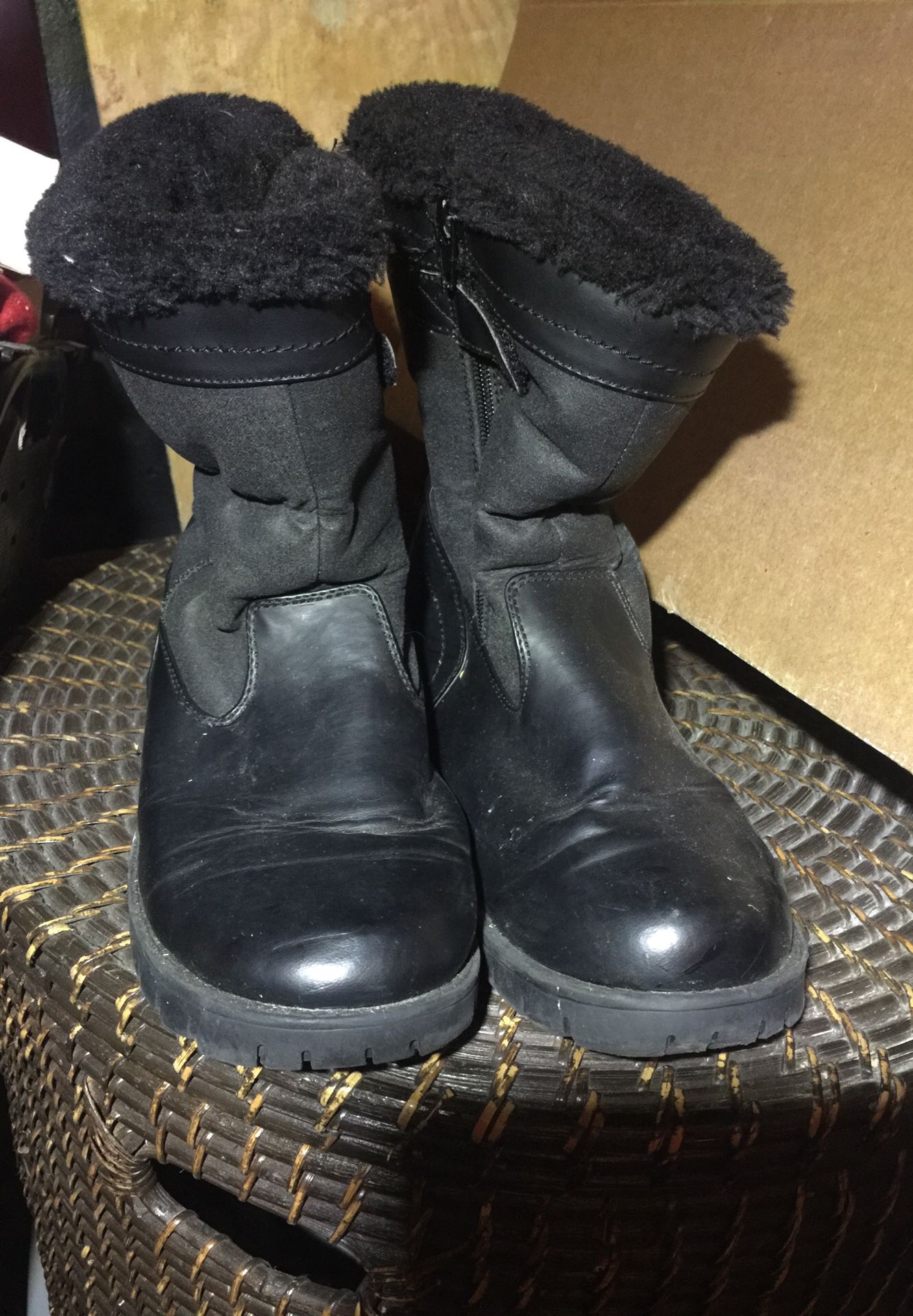 Totes Women Rain Boots (Size 7)