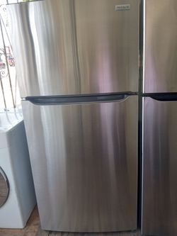 Frigidaire Refrigerator