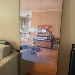 Lululemon Mirror