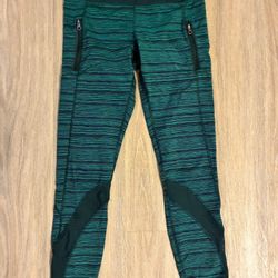 Lululemon High-Rise Performance Leggings – Size 6