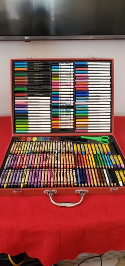 Crayola Art Supply Kit/Case - Markers,  Crayons,  Paint, Oil Pastels, Colored Pencils