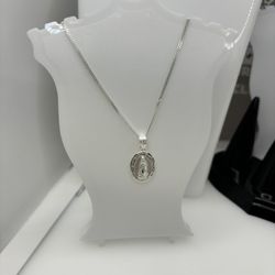 16” Chain And Pendant 925 Sterling Silver 
