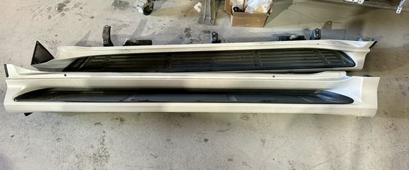 Lexus GX 460 Rockers Left And Right Side