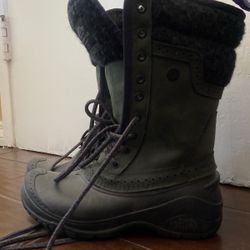 Women’s/Girls North Face Rain/Snow Boot