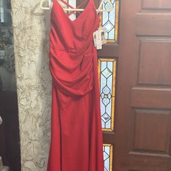 Gorgeous Red Long Gown With Train. Perfect For Special Event Wedding Prom Holiday Season. New Size 8