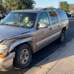 2001 Chevy Suburban Parts No Motor Or Trans