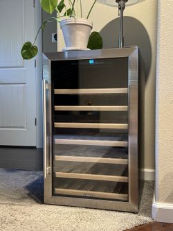 Kalamera 30-Bottle Wine Fridge - Freestanding, Stainless, Digital Temp Control