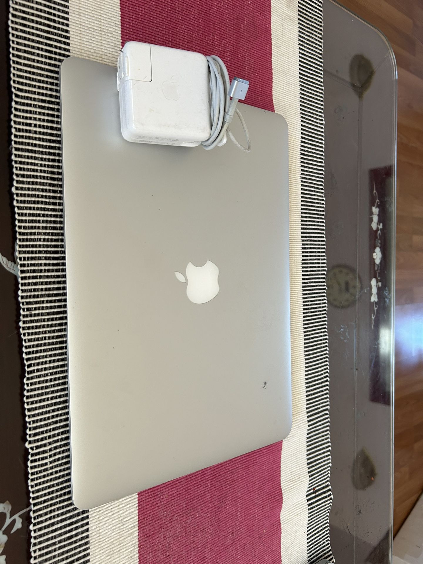 13’ MacBook Air 2015