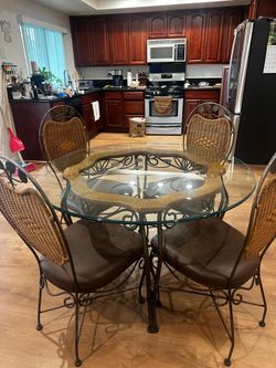 Dining set and self