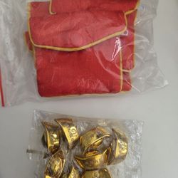 8 pcs small Chinese Gold Ingot Yuan Bao Feng Shui & 5 Jewelry Chinese Pouch