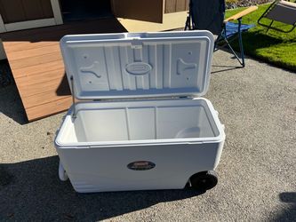 Coleman Large Wheeled Cooler