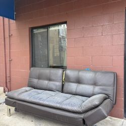 FREE Outdoor Couch