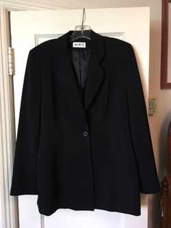 BLACK TAILORED COAT