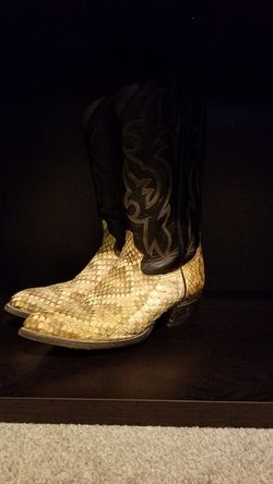 Tony lama 2024 rattlesnake boots