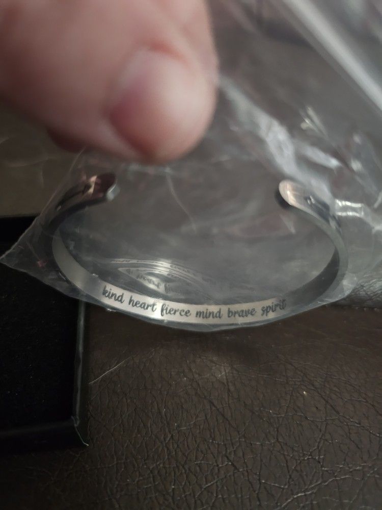 Bracelet Brand New