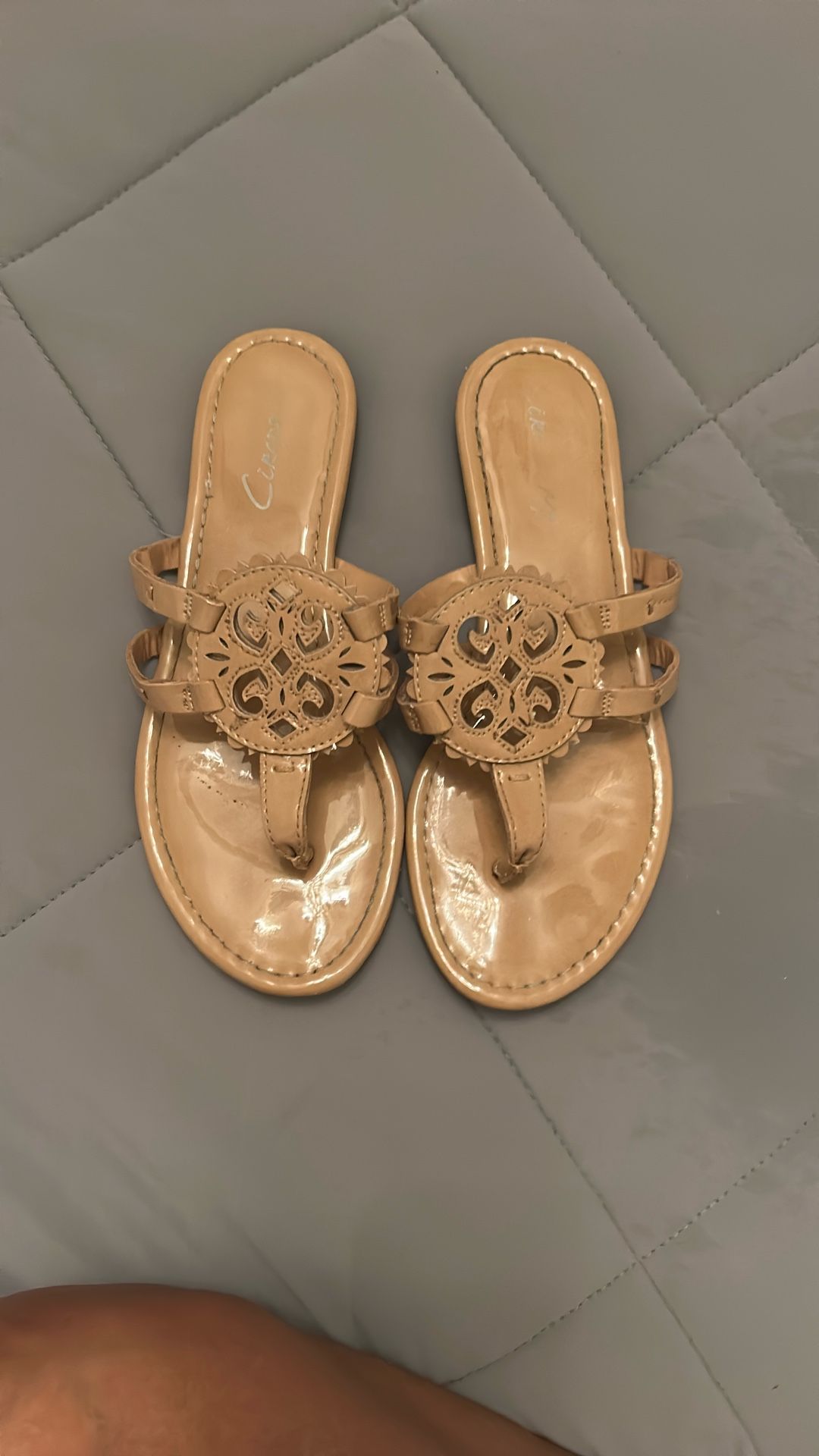 Woman’s Sz: 5.5, “Circus Sam Edelman” Beige Sandals