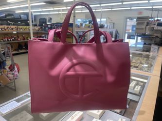 Pink telfar