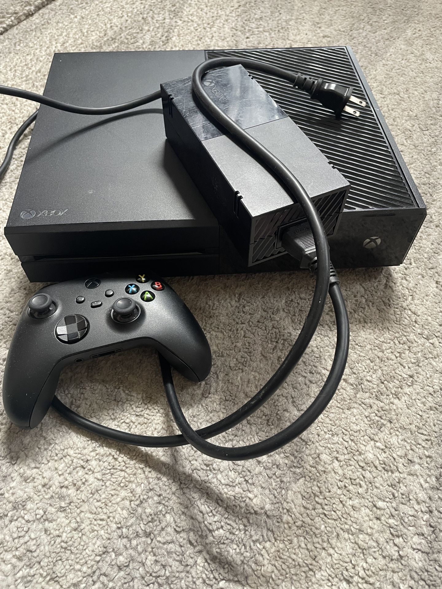 Xbox One With Over 80 Games Installed