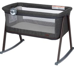 Safety 1st Slumber-and-Play Bassinet