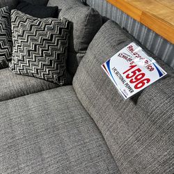 American furniture Warehouse Couch For Sale