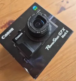 Canon G7X Mark II