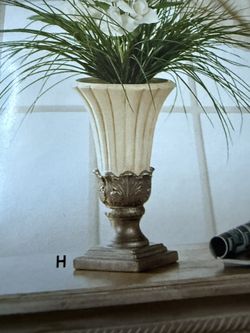 Vase De Home Interiors En Buenas Condiciones Las Flores No Están Incluidas 