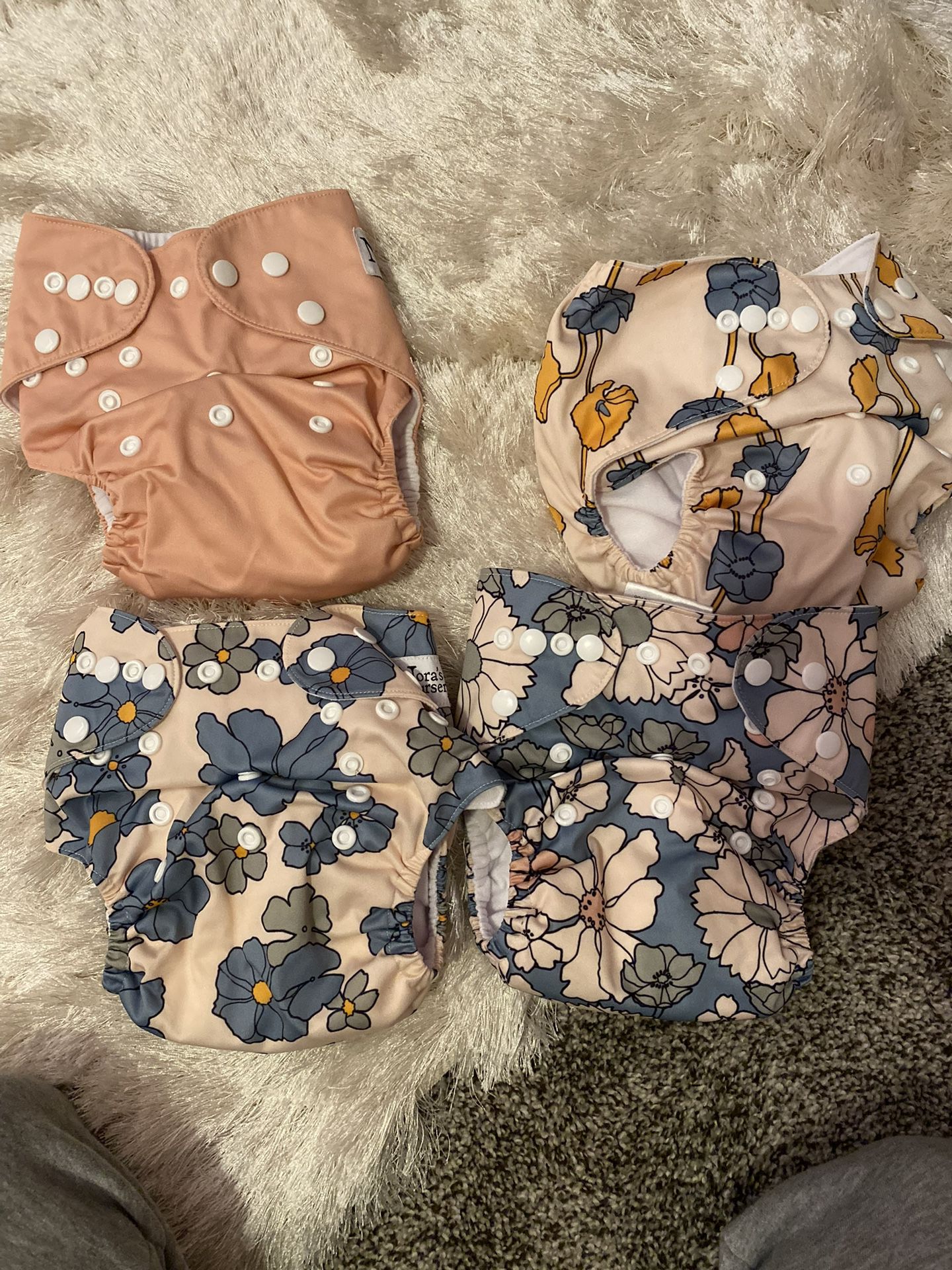 Nora’s Nursery Cloth Diapers with inserts 