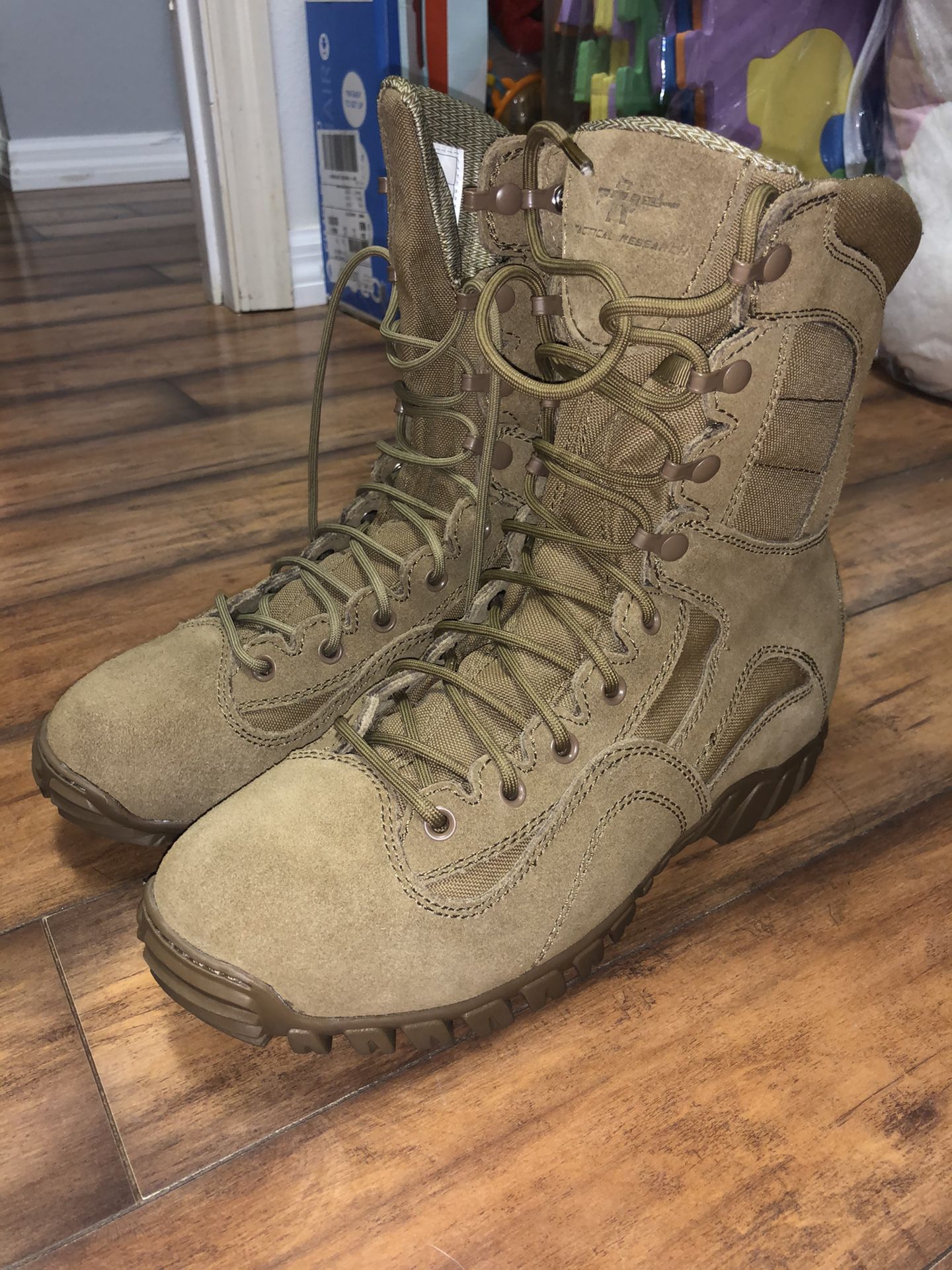 Tactical research boots