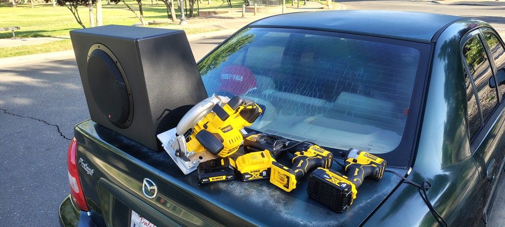 Car Subwoofer / DeWalt Tools