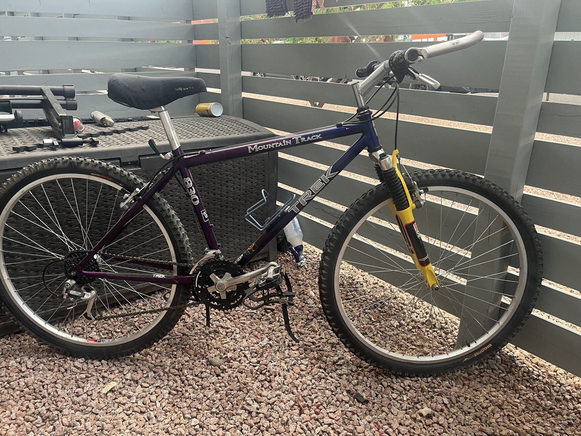 Trek Mountain Track 830