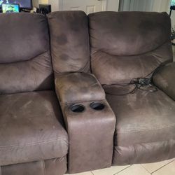 Power Reclining Loveseat 