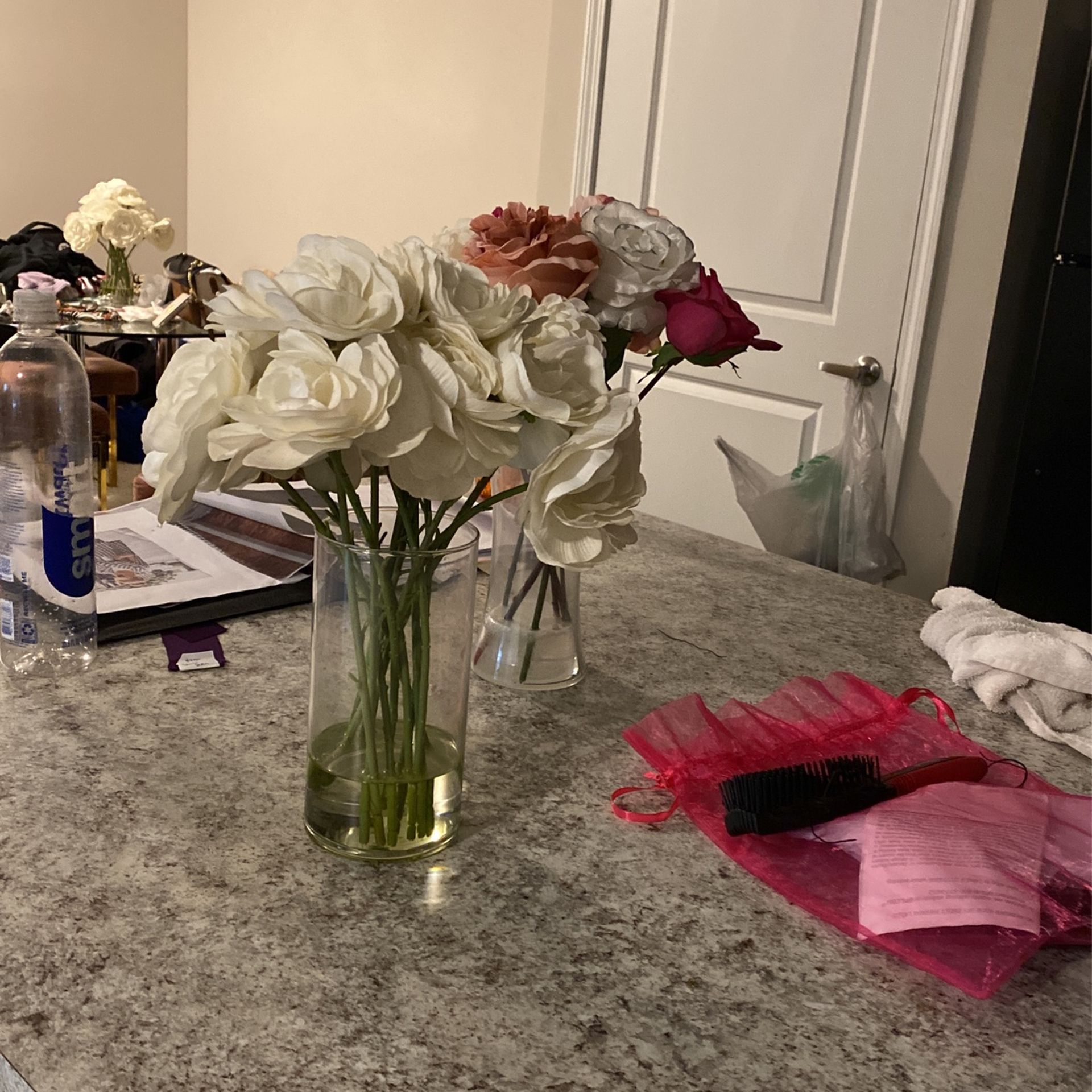 Off White Flowers (REAL FEEL)