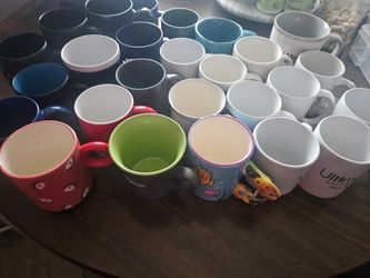 Assortef ceramic coffee mug set