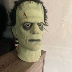Frankensteins Monster Full Mask 