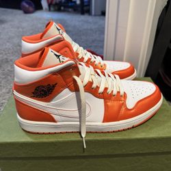 Jordan 1 Mid Metallic Orange