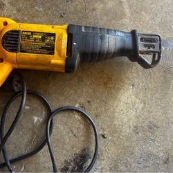 Dewalt DW303 Reciprocating Saw
