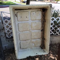 Free Water Trough~