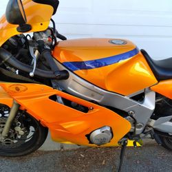 Yamaha Fzr600 R R Street Motorcycle 1994 Vintage Race Bike