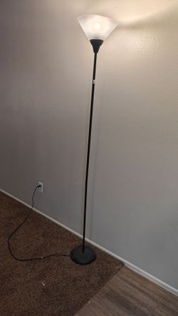 Floor lamp