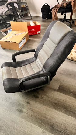 Gaming chair
