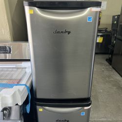 Danby Mini Fridge 