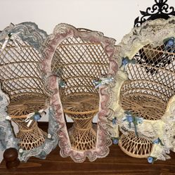 🌸Vintage Wicker Lace Doll Chairs - Set of 3🌸