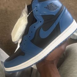 Air Jordan 1 Retro OG