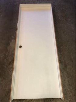 Pre hung right hand 30” interior door